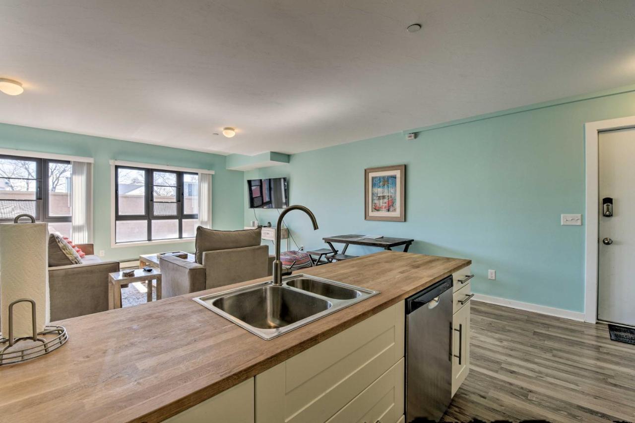 Downtown Saugatuck Condo, Near Oval Beach! Εξωτερικό φωτογραφία